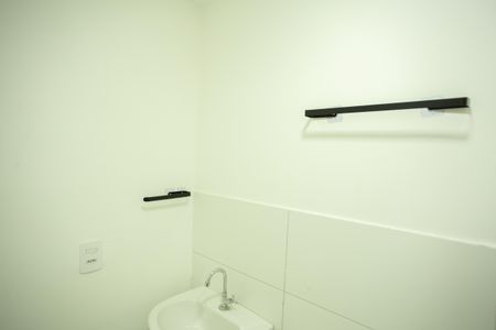 Apartamento à venda com 38m², 2 quartos e sem vaga Apartamento à venda com 38m², 2 quartos e sem vagaBanheiro Social