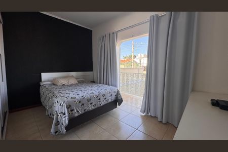 Casa à venda com 200m², 3 quartos e 3 vagasQuarto