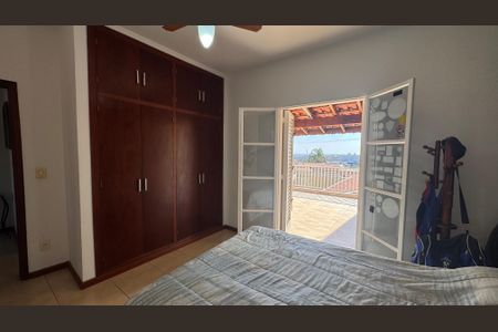 Casa à venda com 200m², 3 quartos e 3 vagasQuarto 2