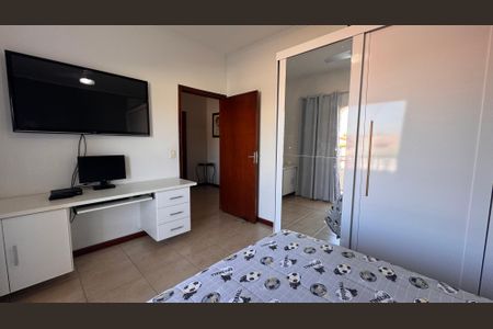 Casa à venda com 200m², 3 quartos e 3 vagasQuarto