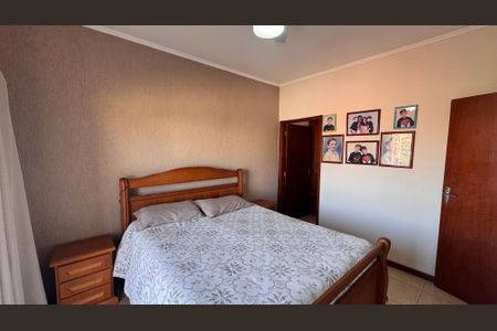 Casa à venda com 200m², 3 quartos e 3 vagasQuarto 3