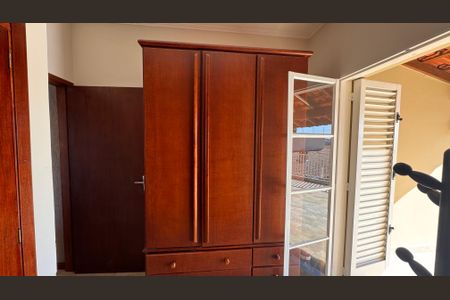 Casa à venda com 200m², 3 quartos e 3 vagasCloset do quarto 3
