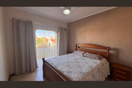 Casa à venda com 200m², 3 quartos e 3 vagasQuarto 3