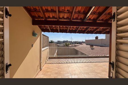 Casa à venda com 200m², 3 quartos e 3 vagasvaranda do Closet do quarto 3