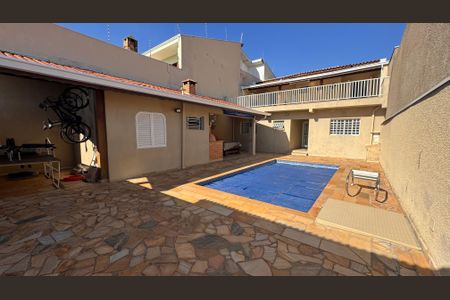 Casa à venda com 200m², 3 quartos e 3 vagasÁrea comum