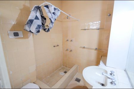 Apartamento à venda com 80m², 2 quartos e sem vagaBanheiro