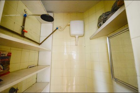 Apartamento à venda com 80m², 2 quartos e sem vagaBanheiro de Serviço