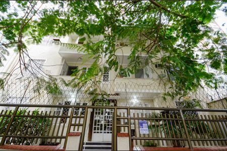 Apartamento à venda com 80m², 2 quartos e sem vagaFachada e Placa