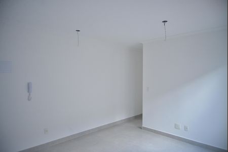 Sala de apartamento à venda com 2 quartos, 65m² em Vila Guarani, Santo André