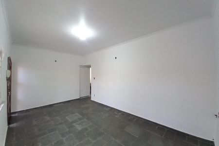 Casa para alugar com 235m², 6 quartos e 4 vagasSala
