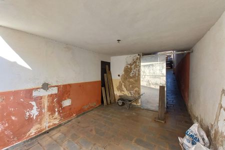 Casa para alugar com 235m², 6 quartos e 4 vagasQuintal