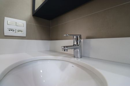 Apartamento para alugar com 33m², 1 quarto e sem vagaDetalhe do banheiro