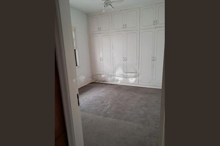 Casa à venda com 3 quartos, 330m² em Mirandópolis, São Paulo