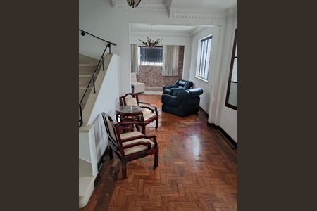 Casa à venda com 3 quartos, 330m² em Mirandópolis, São Paulo