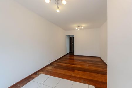 Apartamento para alugar com 52m², 2 quartos e 1 vagaSala