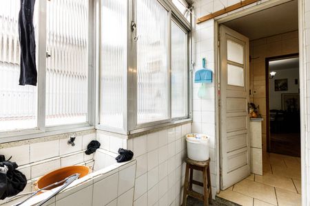 Apartamento para alugar com 130m², 3 quartos e 1 vagaÁrea de Serviço