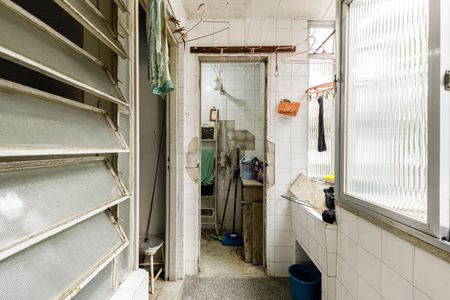 Apartamento para alugar com 130m², 3 quartos e 1 vagaÁrea de Serviço