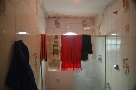 Casa à venda com 350m², 5 quartos e 4 vagasBanheiro da Suíte 1