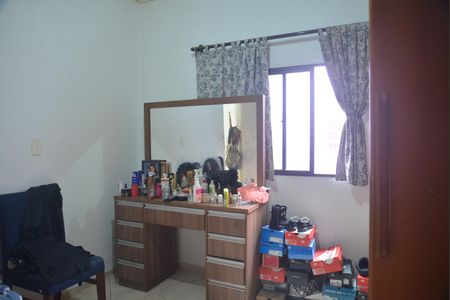 Casa à venda com 350m², 5 quartos e 4 vagasCloset da suíte 2
