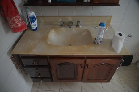 Casa à venda com 350m², 5 quartos e 4 vagasBanheiro Social