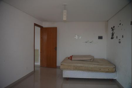 Casa à venda com 350m², 5 quartos e 4 vagasSuíte 3