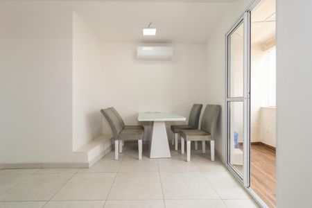 Casa para alugar com 50m², 1 quarto e sem vaga Casa para alugar com 50m², 1 quarto e sem vagaSala