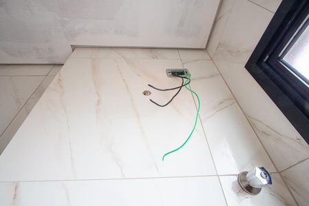 Apartamento à venda com 94m², 2 quartos e 1 vaga Apartamento à venda com 94m², 2 quartos e 1 vagaBanheiro social