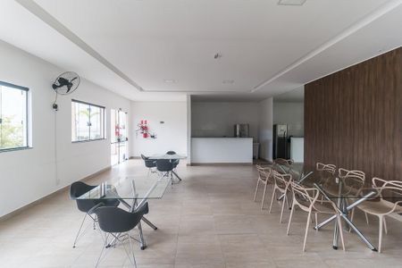 Apartamento para alugar com 43m², 2 quartos e 1 vaga Apartamento para alugar com 43m², 2 quartos e 1 vagaSalão de Festas