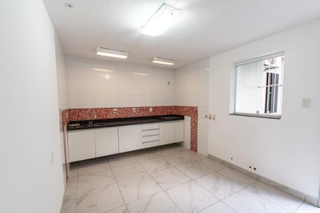 Casa à venda com 127m², 2 quartos e 2 vagasCozinha
