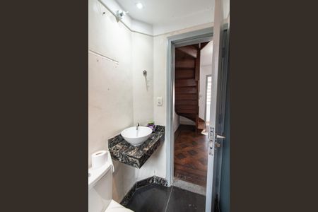 Casa à venda com 127m², 2 quartos e 2 vagasBanheiro 2