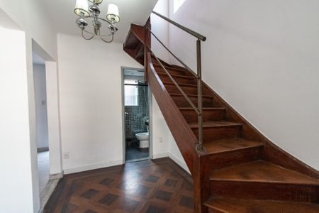 Casa à venda com 127m², 2 quartos e 2 vagasSala