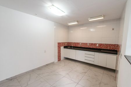Casa à venda com 127m², 2 quartos e 2 vagasCozinha