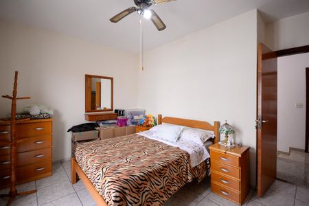 Casa à venda com 137m², 3 quartos e 2 vagas Casa à venda com 137m², 3 quartos e 2 vagasQuarto 2