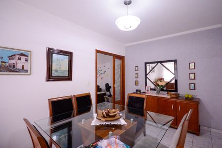 Casa à venda com 137m², 3 quartos e 2 vagas Casa à venda com 137m², 3 quartos e 2 vagasSala de Jantar