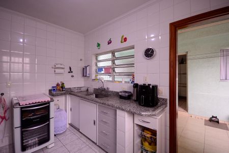 Casa à venda com 137m², 3 quartos e 2 vagas Casa à venda com 137m², 3 quartos e 2 vagasCozinha