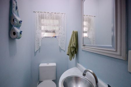 Casa à venda com 137m², 3 quartos e 2 vagas Casa à venda com 137m², 3 quartos e 2 vagasLavabo