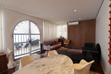 Casa à venda com 184m², 3 quartos e 4 vagasSala 1