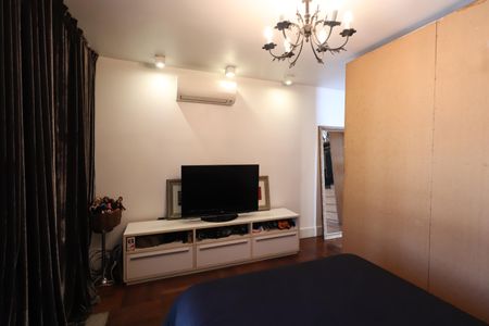 Casa à venda com 184m², 3 quartos e 4 vagasQuarto 2 - Suíte