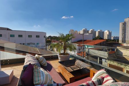 Casa à venda com 184m², 3 quartos e 4 vagasVaranda 2