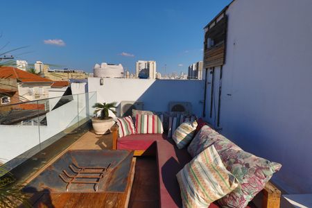 Casa à venda com 184m², 3 quartos e 4 vagasVaranda 2