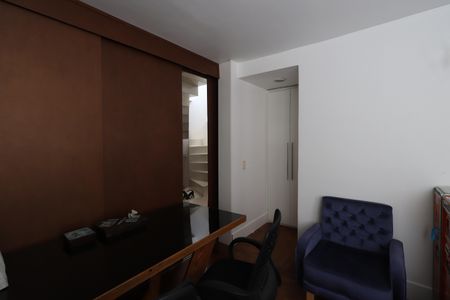 Casa à venda com 184m², 3 quartos e 4 vagasQuarto 1- Suíte