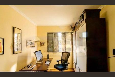 Casa à venda com 6 quartos, 166m² em Jardim da Gloria, São Paulo