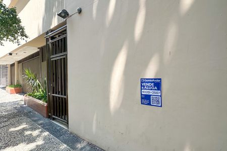 Apartamento à venda com 35m², 1 quarto e 1 vagaFachada + Placa