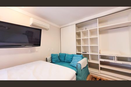 Casa de condomínio à venda com 680m², 4 quartos e 4 vagasSuíte 2