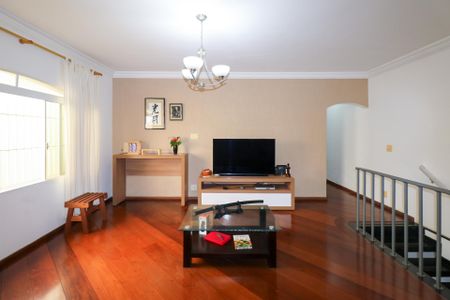 Casa à venda com 348m², 3 quartos e 5 vagas Casa à venda com 348m², 3 quartos e 5 vagasSala - Piso Superior