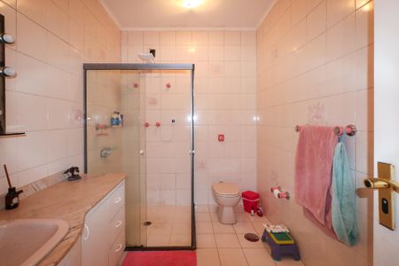 Casa à venda com 348m², 3 quartos e 5 vagas Casa à venda com 348m², 3 quartos e 5 vagasBanheiro da Suíte 2