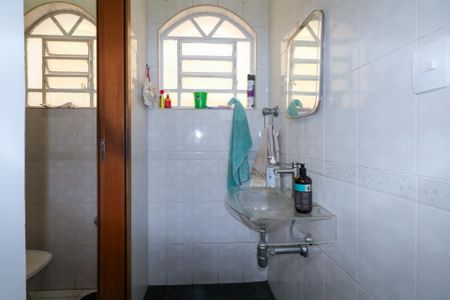 Casa à venda com 348m², 3 quartos e 5 vagas Casa à venda com 348m², 3 quartos e 5 vagasLavabo