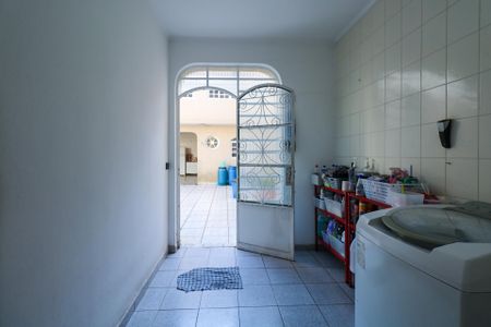 Casa à venda com 348m², 3 quartos e 5 vagas Casa à venda com 348m², 3 quartos e 5 vagasÁrea de Serviço