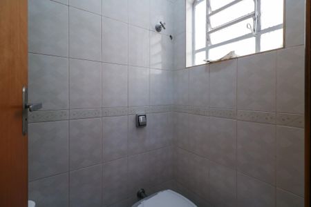 Casa à venda com 348m², 3 quartos e 5 vagas Casa à venda com 348m², 3 quartos e 5 vagasLavabo