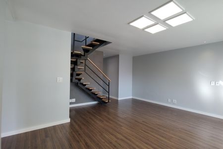 Apartamento para alugar com 150m², 3 quartos e 2 vagas Apartamento para alugar com 150m², 3 quartos e 2 vagasSala
